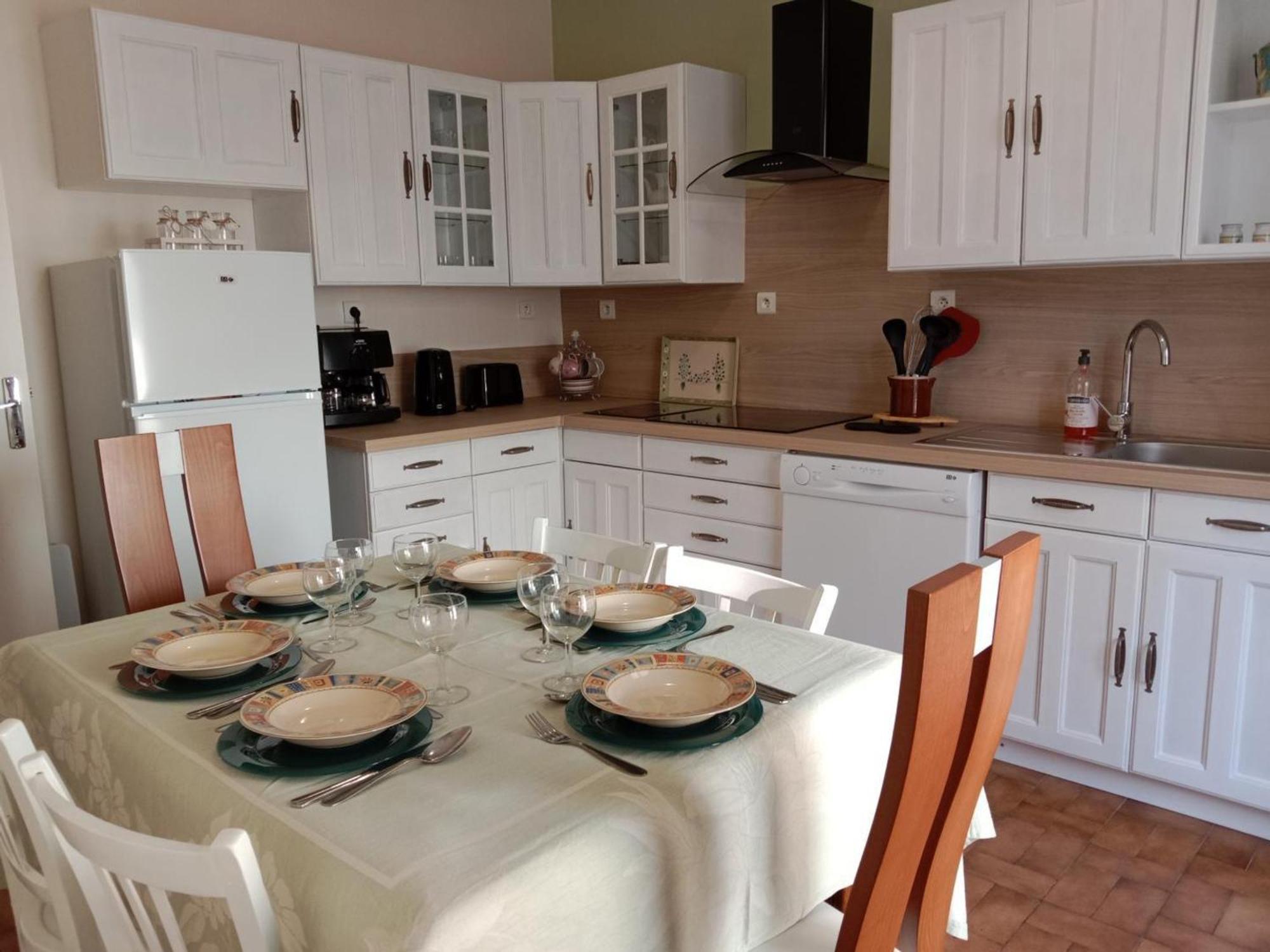 Maison Renovee Proche Vichy : 3 Chambres, Cour Fermee, Tout Inclus, Ideal Curistes Et Activites Naturelles - Fr-1-489-481 ベルリーヴ・シュル・アリエ エクステリア 写真