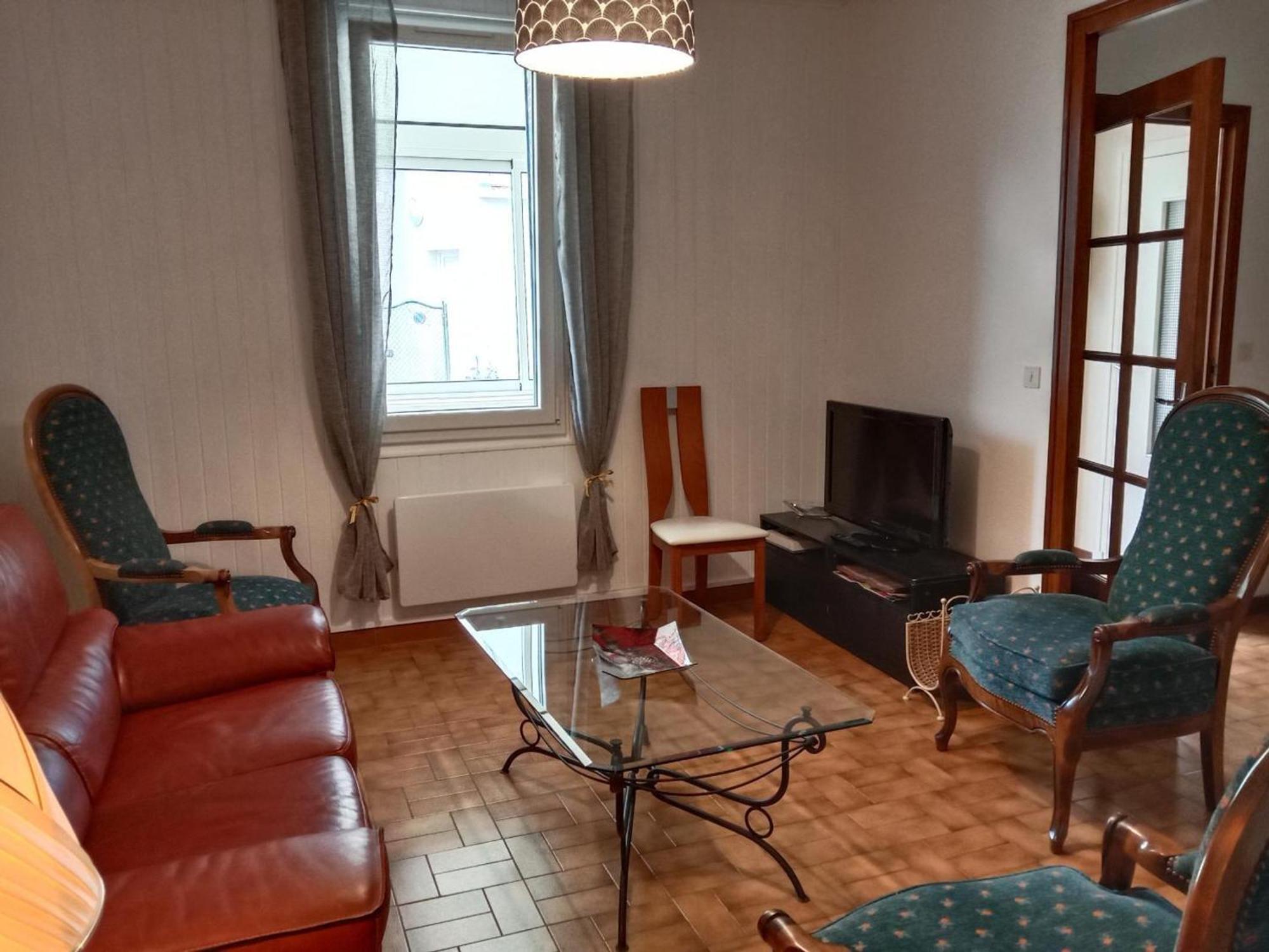 Maison Renovee Proche Vichy : 3 Chambres, Cour Fermee, Tout Inclus, Ideal Curistes Et Activites Naturelles - Fr-1-489-481 ベルリーヴ・シュル・アリエ エクステリア 写真